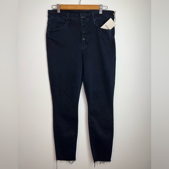 MOTHER The Pixie Ankle Fray Jean - Picture 4 of 10